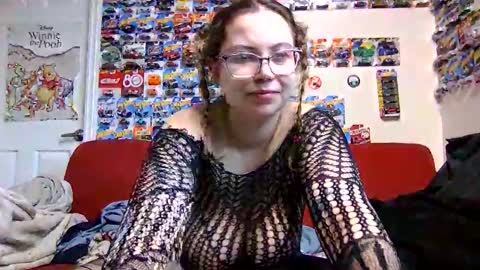 Snapshot of freakydreama chatting on 04.13.26 FreakyDreama online show from 04.13.26