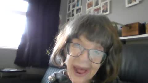 freakyface42 online show from 03.29.26