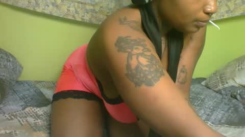 Snapshot of freakysly chatting on 11.16.25 sly online show from 11.16.25