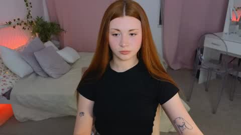 Snapshot of freckle_diyana chatting on 04.22.26 Diyana online show from 04.22.26