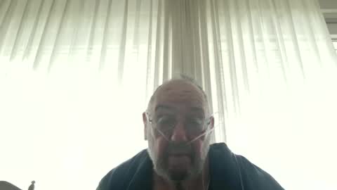 Snapshot of fredaldavid chatting on 05.05.26 David Fredal online show from 05.05.26