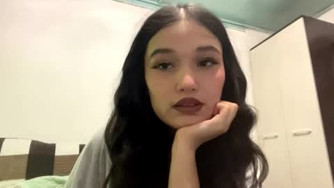 Mia online show from 05.28.26