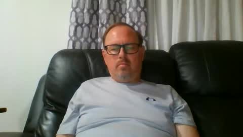 Snapshot of freddieknuck chatting on 05.04.26 Just Fred online show from 05.04.26