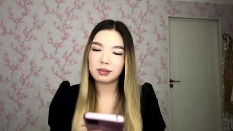 Snapshot of fredericadonnay chatting on 03.23.26 Elina online show from 03.23.26