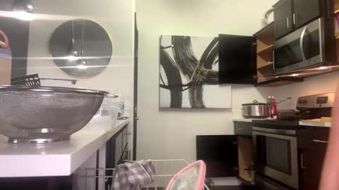 Snapshot of freesoulmovement chatting on 01.28.25 jasmineandaladin69 online show from 01.28.25