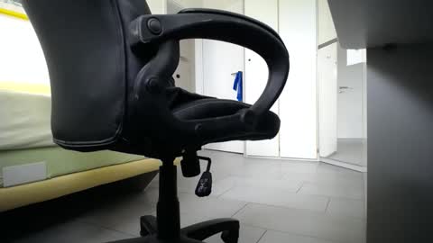 Walter Fischer online show from 09.12.25