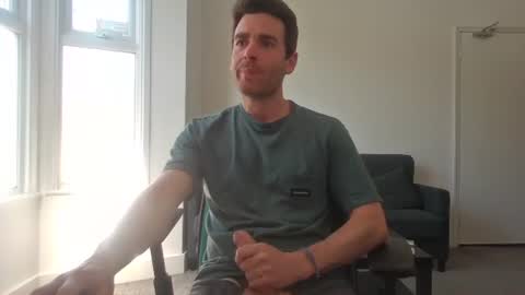 Snapshot of frenchbdmaninlondon chatting on 05.22.26 Horny Paul online show from 05.22.26