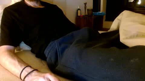 Snapshot of frenchms chatting on 12.10.24 frenchms online show from 12.10.24