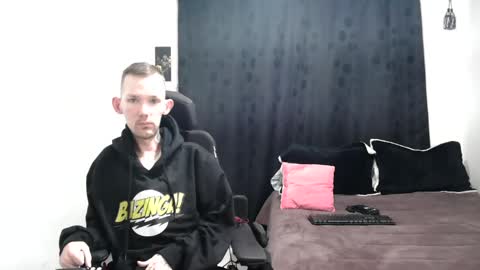 Thomas y Sophia online show from 01.04.25