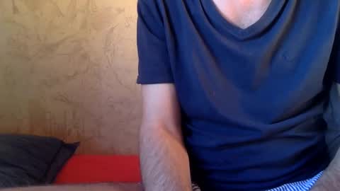 Snapshot of frenchy899 chatting on 01.07.25 Antoine online show from 01.07.25