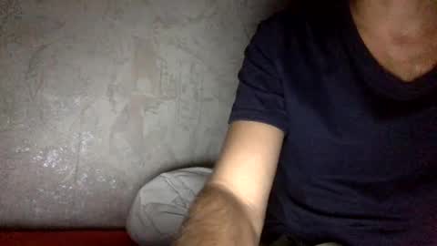 Snapshot of frenchy899 chatting on 01.07.25 Antoine online show from 01.07.25