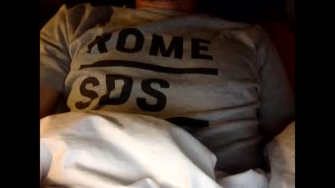 Snapshot of frenchy899 chatting on 01.08.25 Antoine online show from 01.08.25