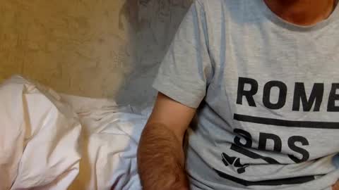 Snapshot of frenchy899 chatting on 01.12.25 Antoine online show from 01.12.25