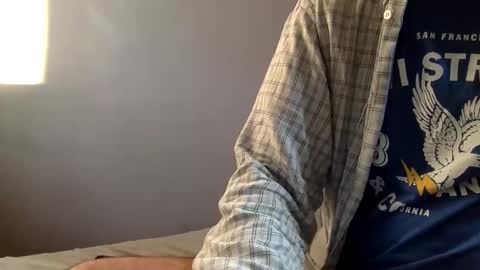 Snapshot of frenchy899 chatting on 01.15.25 Antoine online show from 01.15.25