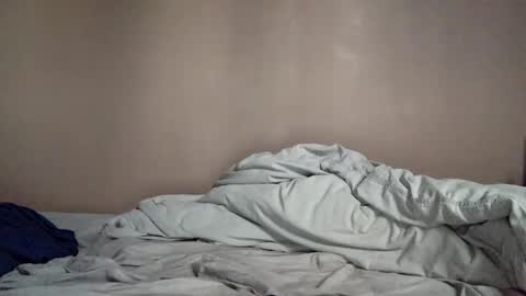 Snapshot of frenchy899 chatting on 01.18.25 Antoine online show from 01.18.25