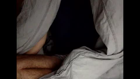 Snapshot of frenchy899 chatting on 02.01.25 Antoine online show from 02.01.25