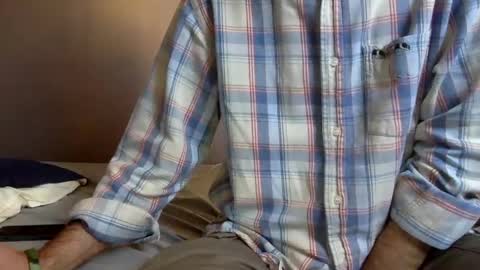 Snapshot of frenchy899 chatting on 02.26.25 Antoine online show from 02.26.25