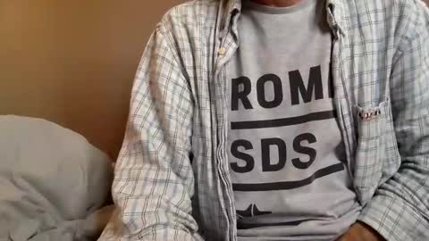 Snapshot of frenchy899 chatting on 03.03.25 Antoine online show from 03.03.25