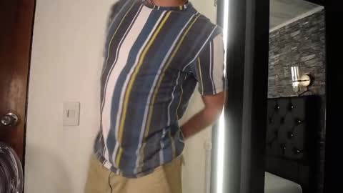 Snapshot of fresh_and_mei chatting on 10.03.25 Fresh Mei online show from 10.03.25