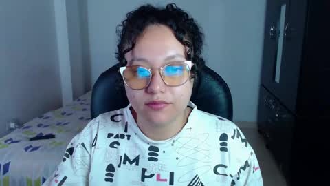 Snapshot of freud_x_louise1 chatting on 01.08.25 Louise  online show from 01.08.25