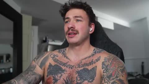 Snapshot of frewfun chatting on 11.18.25 cameron online show from 11.18.25