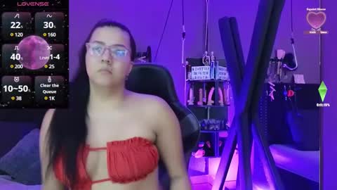 Snapshot of freya_aspen chatting on 02.08.25 online show from 02.08.25