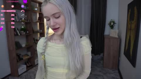 Freya online show from 03.12.26