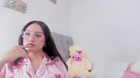Snapshot of freya_sweet09 chatting on 06.21.26 freya_sweet09 online show from 06.21.26