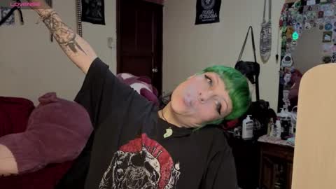 freyaa_sorceress online show from 12.15.25