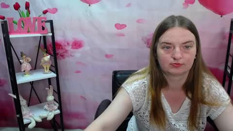 Snapshot of freyadak chatting on 05.26.26 FreyaDak online show from 05.26.26