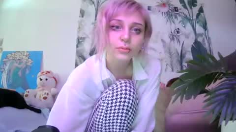 Snapshot of freyakatty chatting on 06.19.26 Freyakatty online show from 06.19.26
