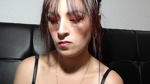 Snapshot of frida__x chatting on 01.28.25 Frida online show from 01.28.25