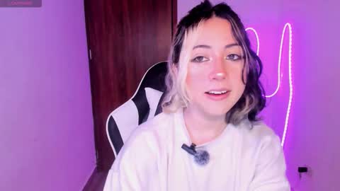 frida_lassi_ online show from 11.30.25