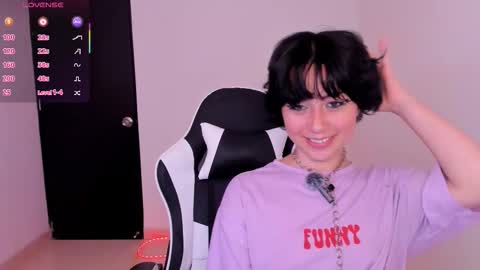 frida_lassi_ online show from 01.11.26