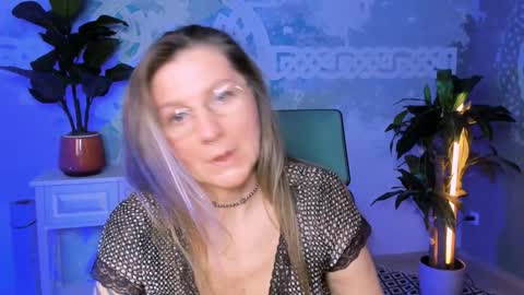 Frida Tander online show from 01.18.25