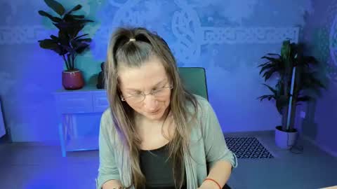 Frida Tander online show from 03.02.25