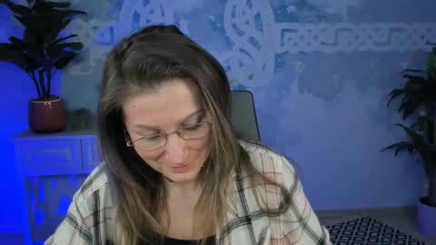 Frida Tander online show from 03.07.25