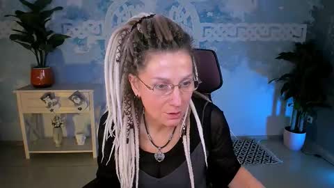 Snapshot of fridatander chatting on 01.09.26 Frida Tander online show from 01.09.26