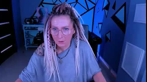 Frida Tander online show from 02.16.26