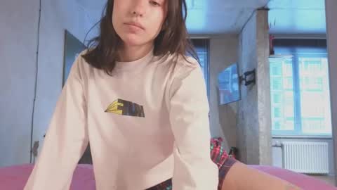 Snapshot of friend_foryou chatting on 02.12.25 Lina online show from 02.12.25