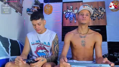 Snapshot of friendsofeverything_ chatting on 11.21.25 Adam y pitter online show from 11.21.25