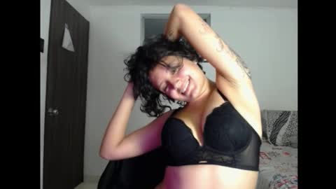 Snapshot of frikisa chatting on 02.27.26 frikisa online show from 02.27.26