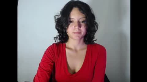 Snapshot of frikisa chatting on 04.21.26 frikisa online show from 04.21.26