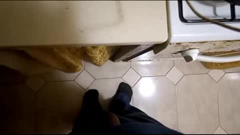 Snapshot of fronion chatting on 12.21.24 Hornycouple1386 online show from 12.21.24