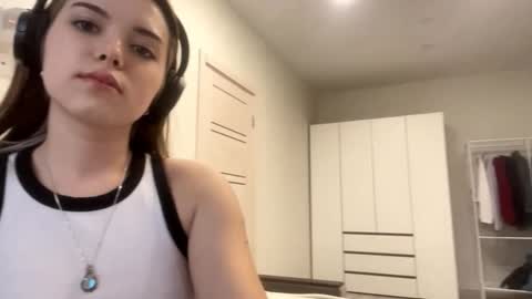 Emily online show from 09.11.25