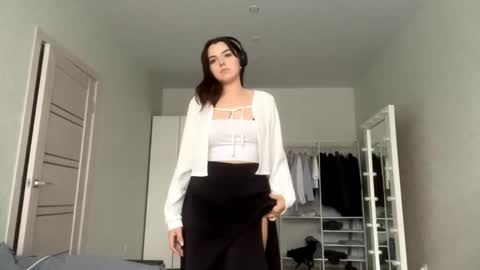 Emily online show from 09.18.25