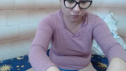 Snapshot of fuck_my_face chatting on 01.09.25 Ella online show from 01.09.25