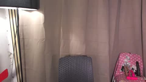 Snapshot of fuckdoljackylyn chatting on 04.25.26 fuckdoljackylyn online show from 04.25.26