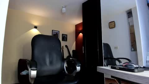 Snapshot of fuckerwate chatting on 04.21.26 SERGIO THE SEX LAWYER online show from 04.21.26