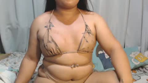 Snapshot of fucking_shantal chatting on 06.22.26 fucking_shantal online show from 06.22.26